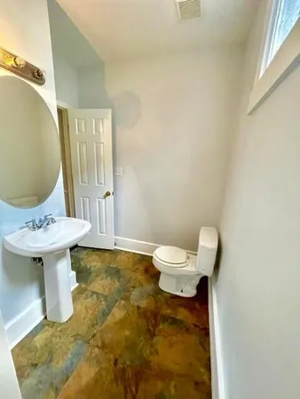 $2,730 | 25 Chapel Street, Unit 2, Charleston, SC 29403