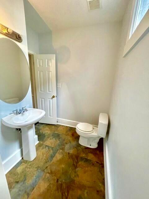 25 Chapel Street, Unit 2 Charleston, SC 29403 - Photo 10 of 16 20211207233024934188000000-o