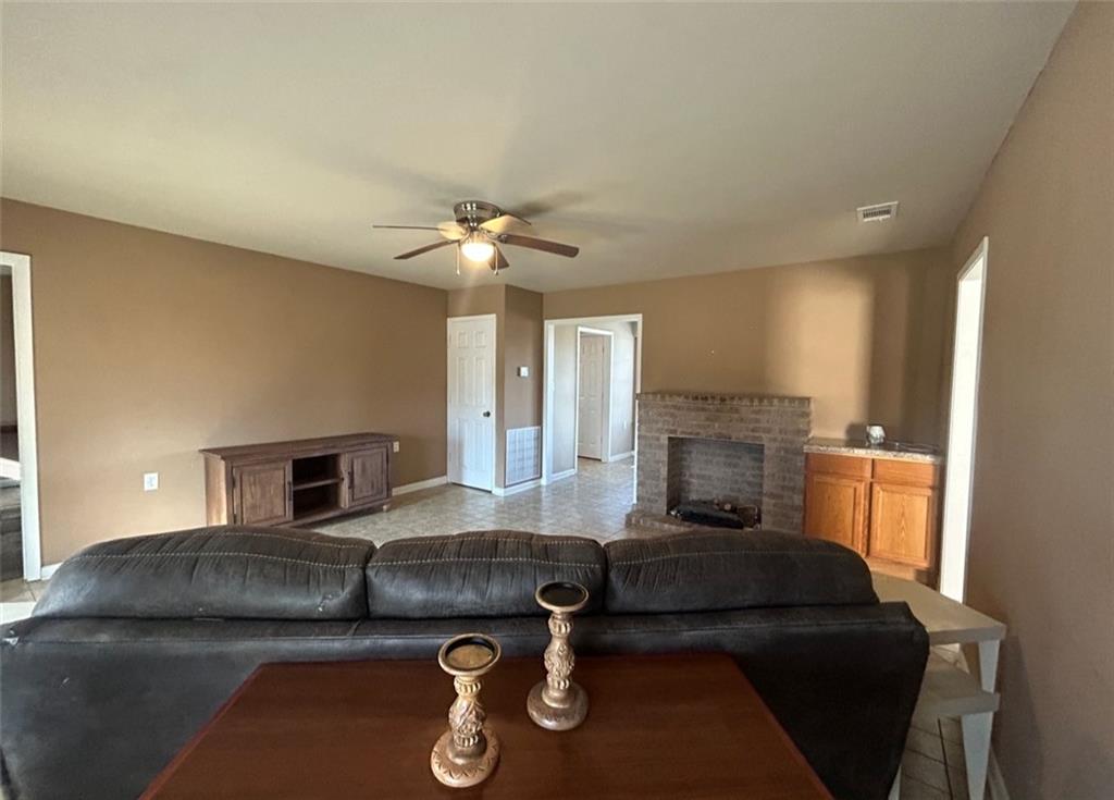 479 Sandy Point Road Campti, LA 71411 - Photo 7 of 11 Gallery Image 7