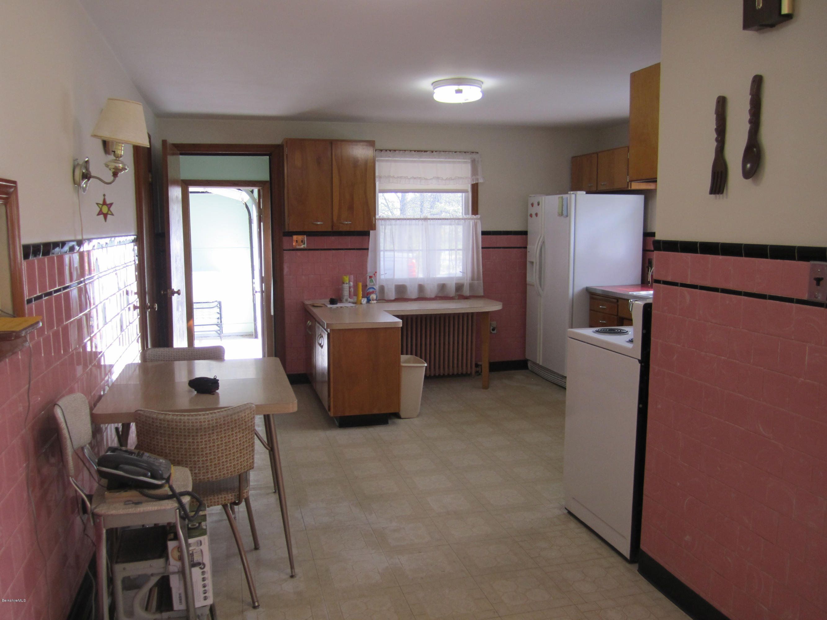 170 East Road Adams, MA 01220 - Photo 10 of 28 a workspace with furniture and window