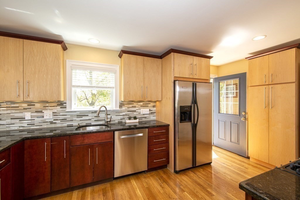 5 State Park Road, Unit 2 Hull, MA 02045 - Photo 13 of 31