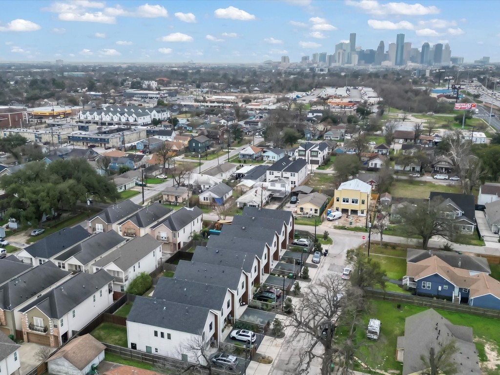 4606 Fisk Street, Unit B Houston, TX 77009 - Photo 5 of 38 an aerial view of a city