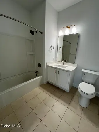 $2,492 | 60 Weibel Avenue, Unit 9SR104, Saratoga Springs, NY 12866