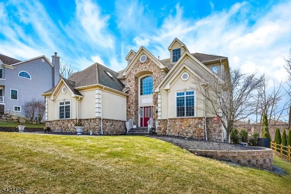 $899,900 | 6 Hunter Drive, Budd Lake, NJ 07828