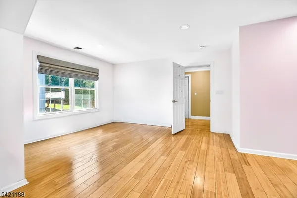 $899,900 | 6 Hunter Drive, Budd Lake, NJ 07828