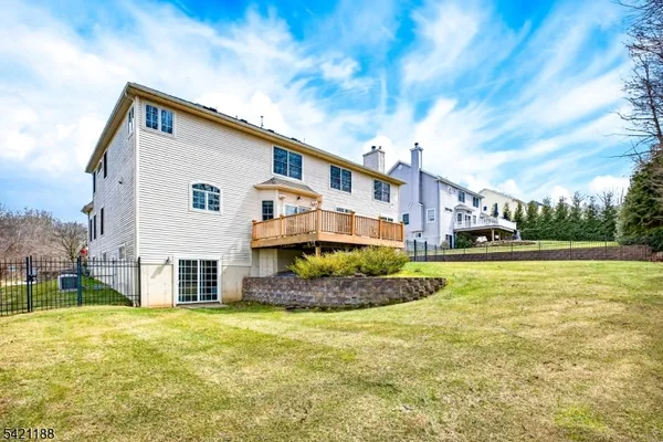 $899,900 | 6 Hunter Drive, Budd Lake, NJ 07828