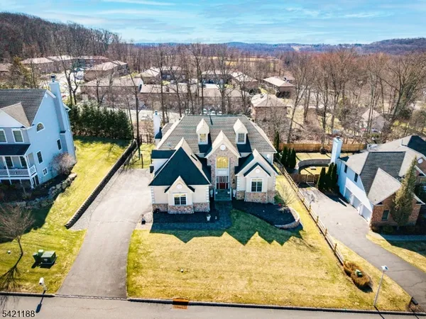 $899,900 | 6 Hunter Drive, Budd Lake, NJ 07828