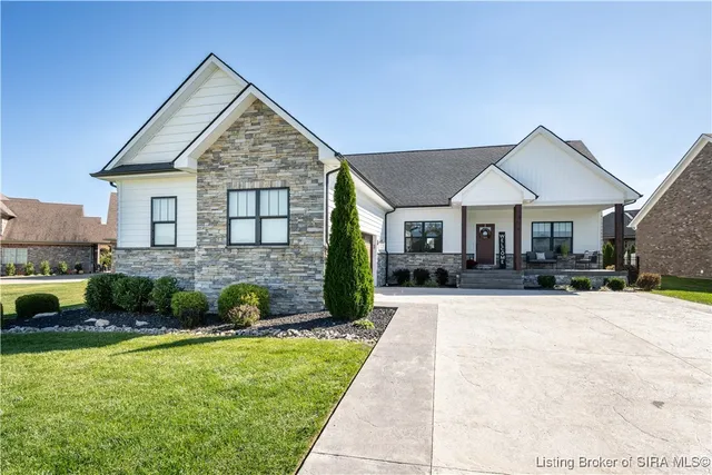 $499,900 | 1719 Champions Pointe Parkway, Henryville, IN 47126