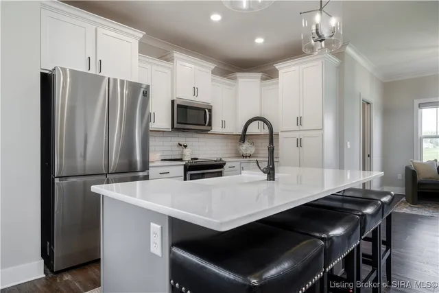 $499,900 | 1719 Champions Pointe Parkway, Henryville, IN 47126