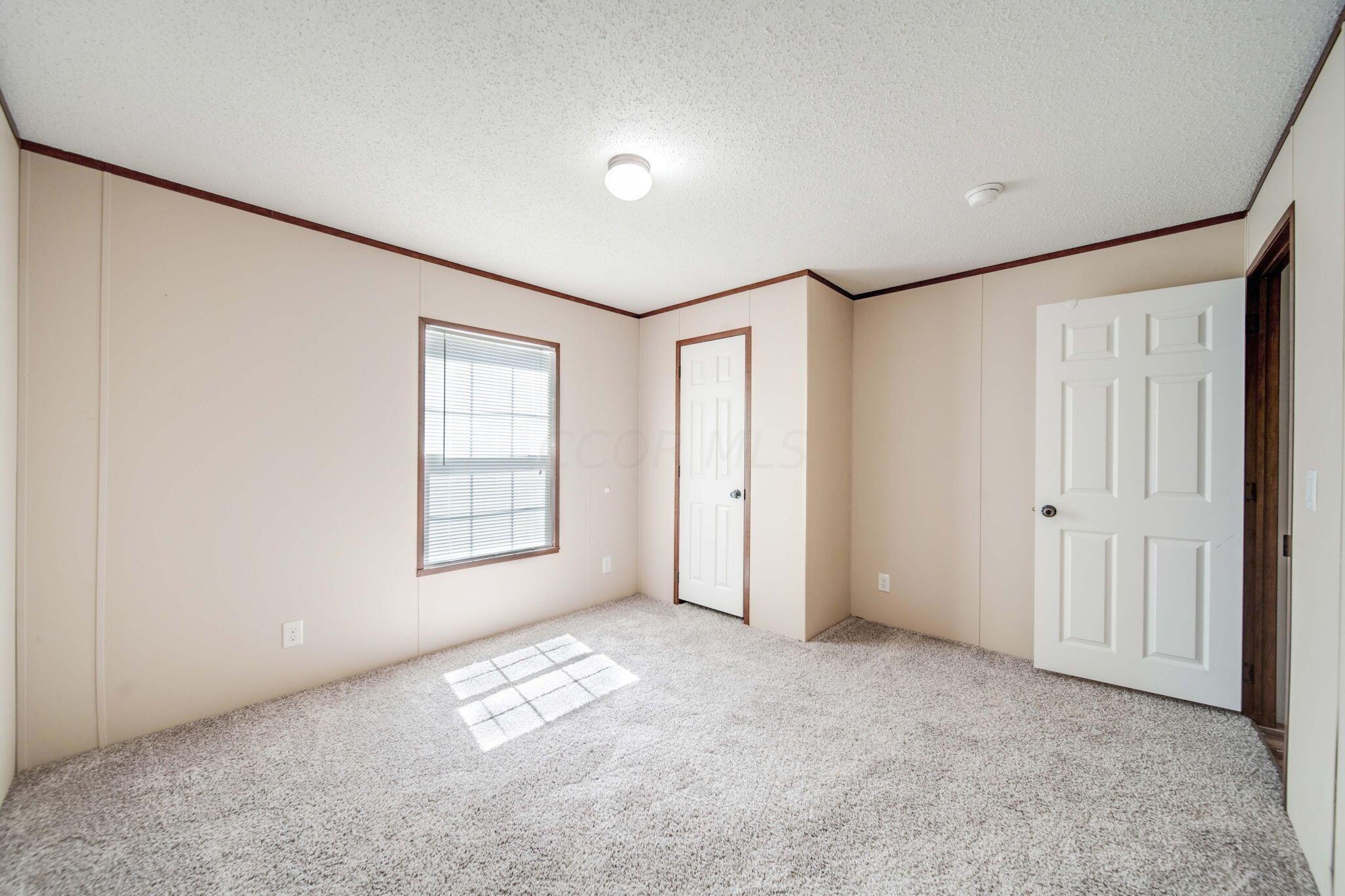 755 Stelzer Road, Unit 18 Columbus, OH 43219 - Photo 20 of 27 23-web-or-mls-DSC00867_8_9