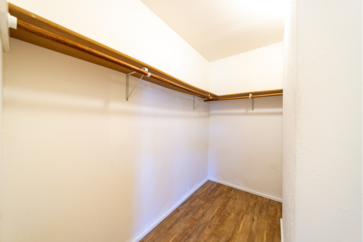 20 Naniakea Street Hilo, HI 96720 - Photo 17 of 29 a view of a small space