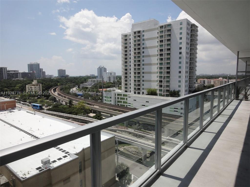 79 Southwest 12th Street, Unit 1203S Miami, FL 33130 - Photo 18 of 21