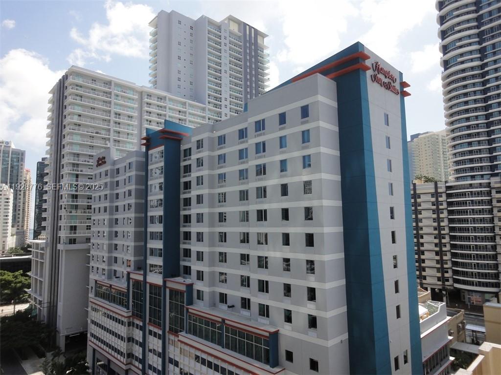 79 Southwest 12th Street, Unit 1203S Miami, FL 33130 - Photo 19 of 21