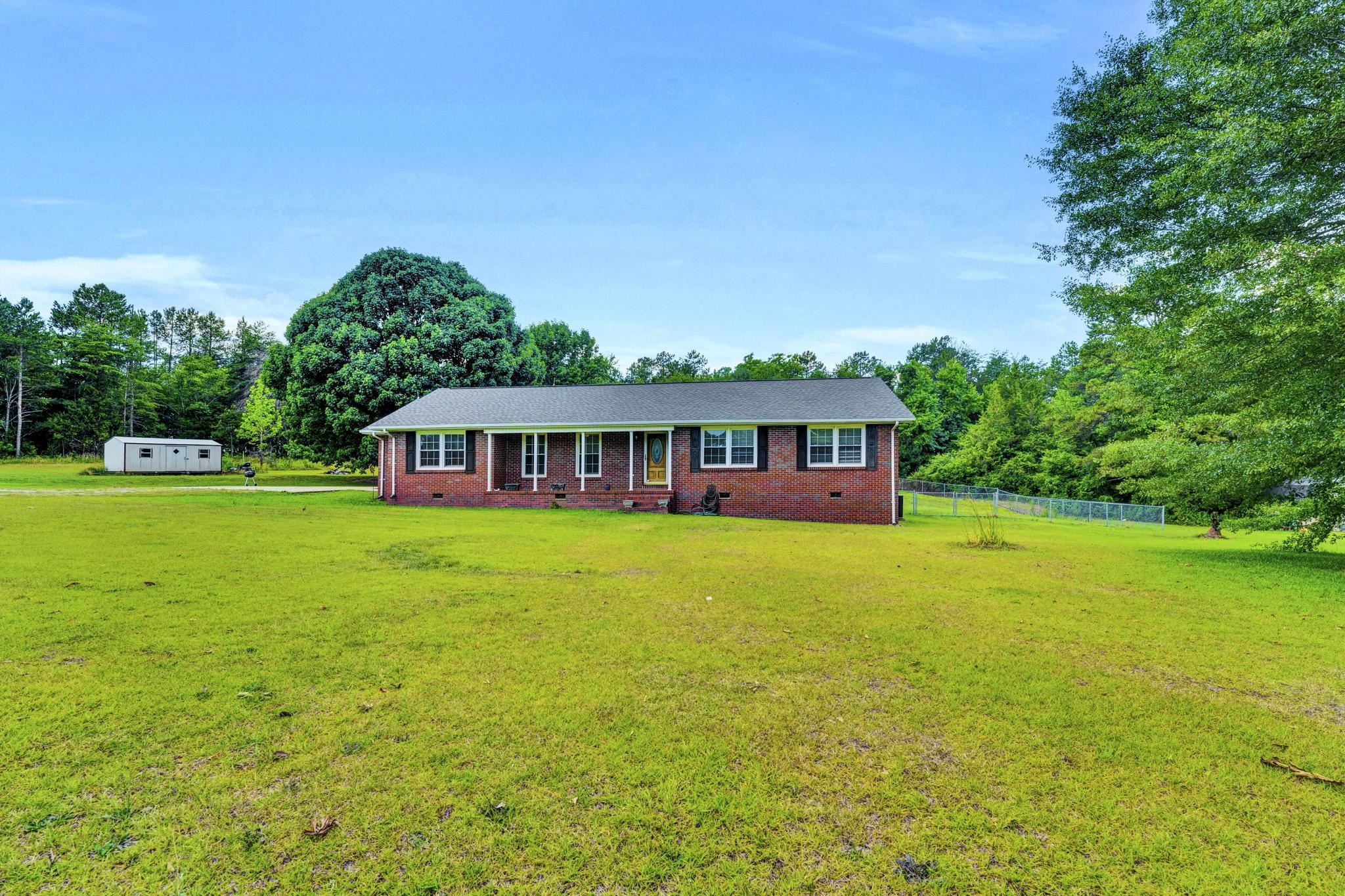 362 Putman Road Buffalo, SC 29321 - Photo 1 of 36 Gallery Image 1