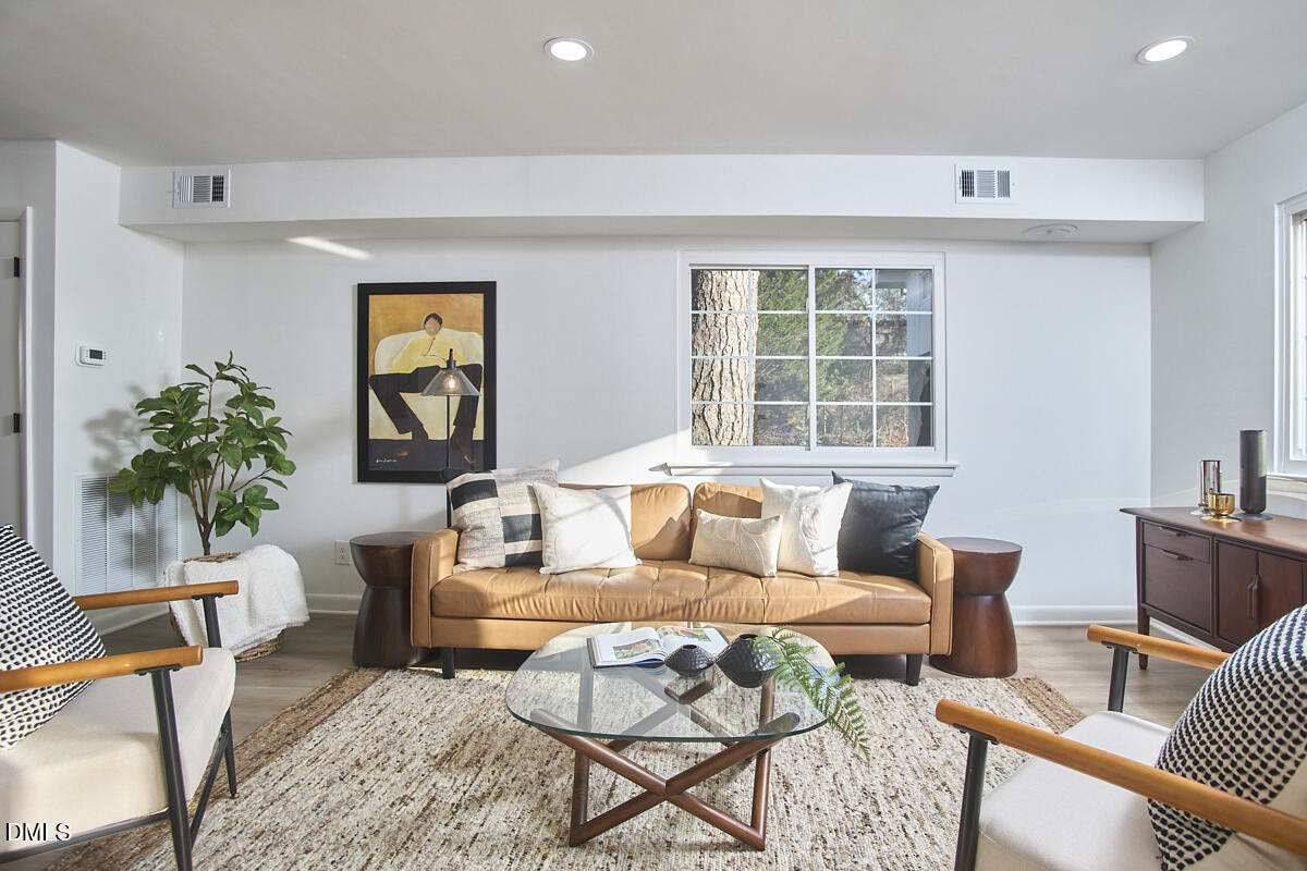 2612 Noble Road, Unit D Raleigh, NC 27608 - Photo 6 of 38 7