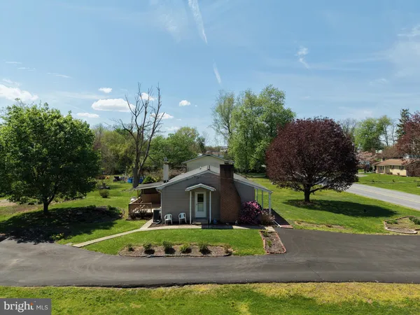 $269,000 | 1028 Woodland Parkway, State Line, PA 17268