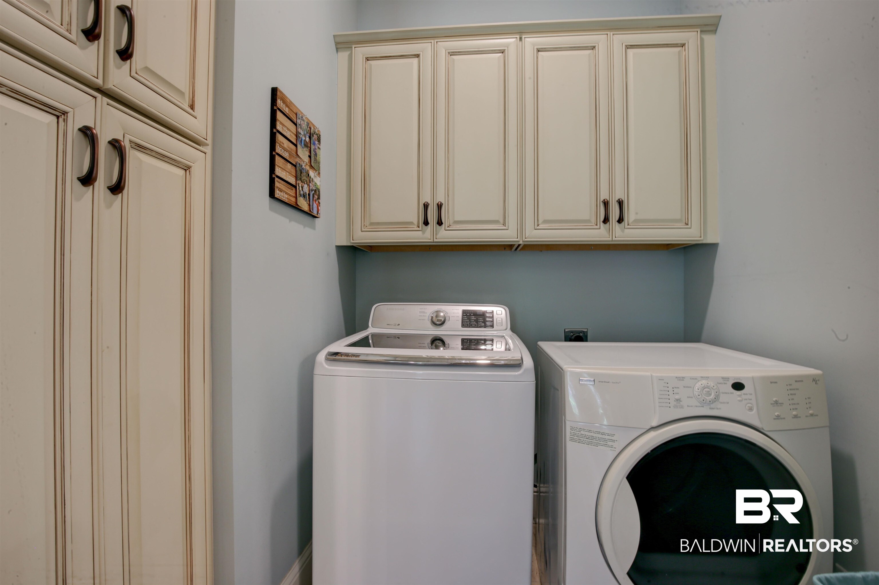 469 Colony Drive Fairhope, AL 36532 - Photo 20 of 31 Laundry