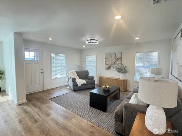 $399,000 | 490 Highline Loop, Cle Elum, WA 98922