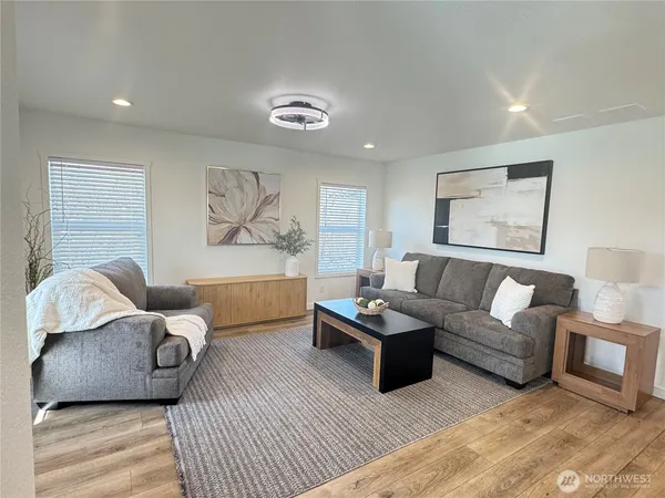 $399,000 | 490 Highline Loop, Cle Elum, WA 98922