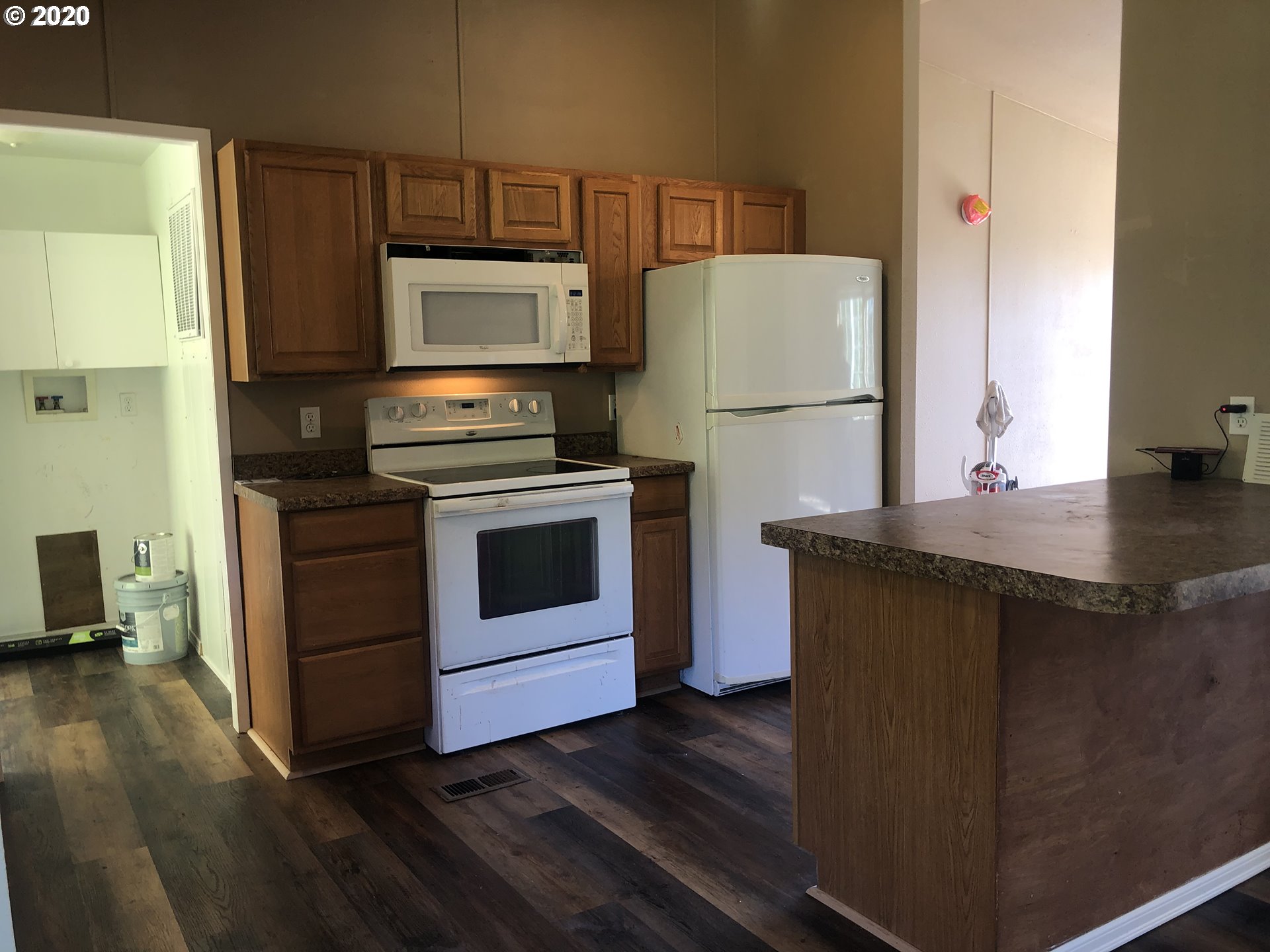 1209 Hayhurst Road Yoncalla, OR 97499 - Photo 11 of 27 Gallery Image 11