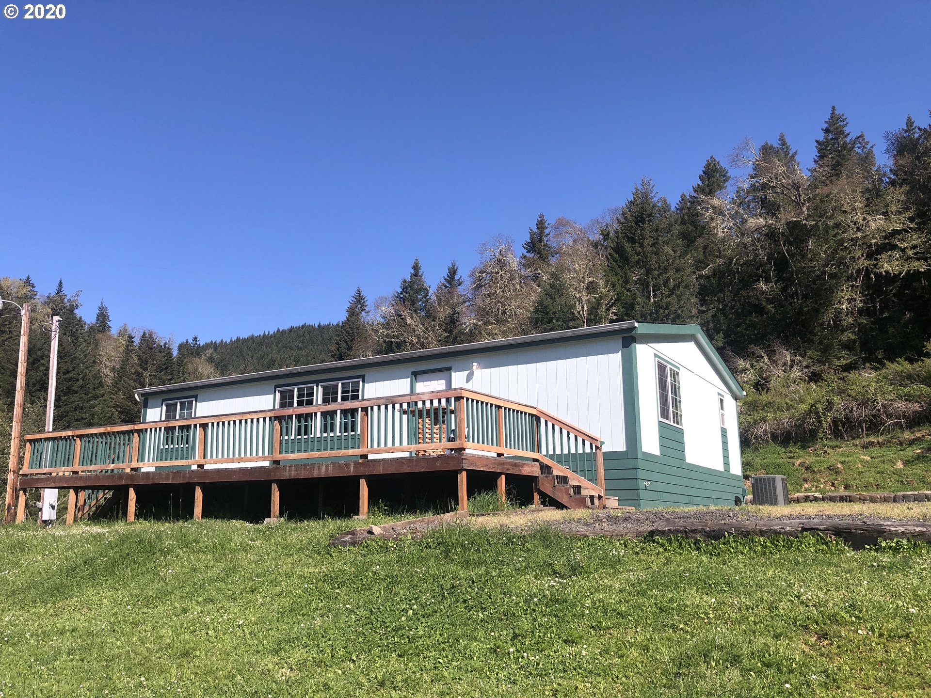 1209 Hayhurst Road Yoncalla, OR 97499 - Photo 3 of 27 Gallery Image 3