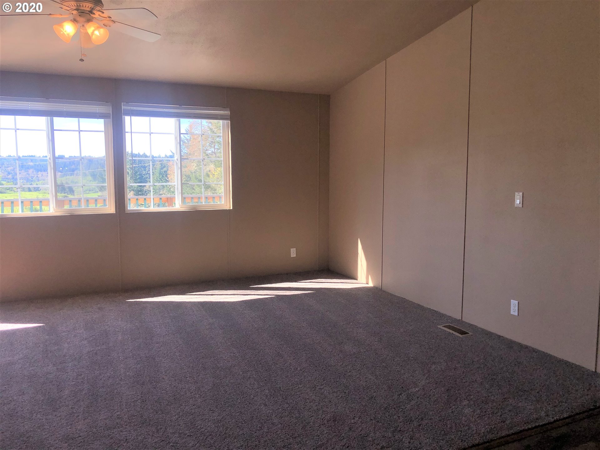 1209 Hayhurst Road Yoncalla, OR 97499 - Photo 10 of 27 Gallery Image 10