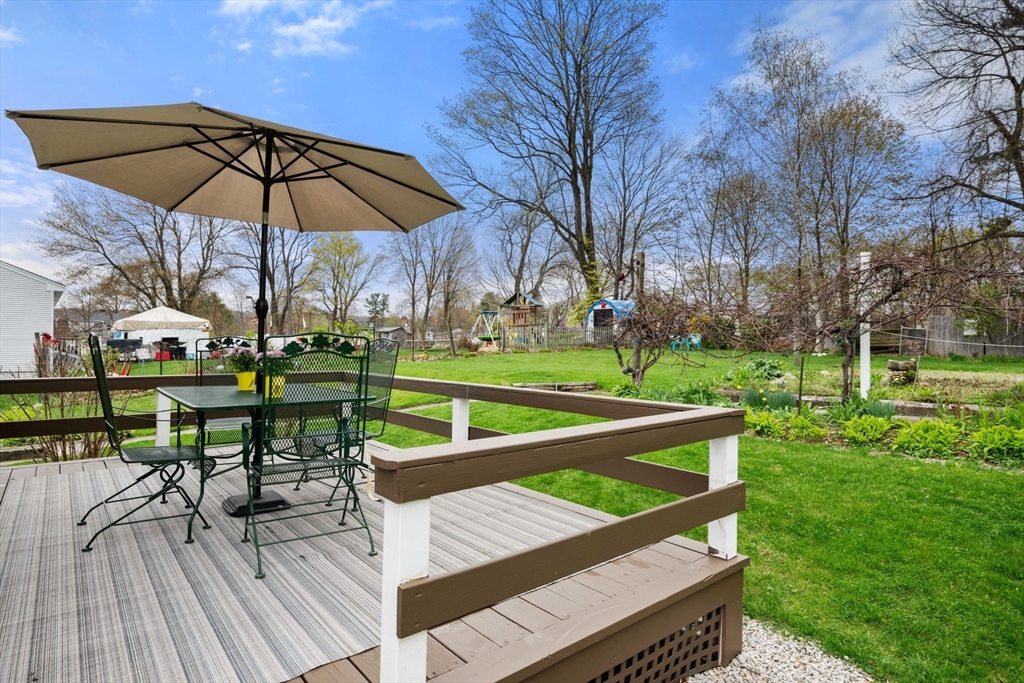 15 Waterman Road Auburn, MA 01501 - Photo 6 of 41 Gallery Image 6