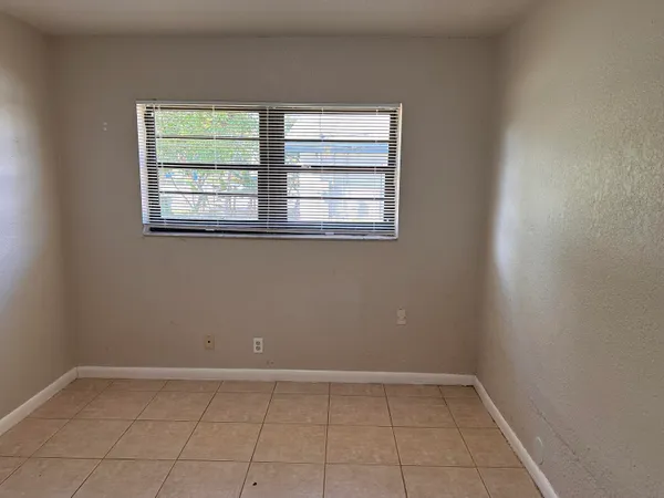$2,850 | 50 Northwest 8th Avenue, Unit 12, Dania Beach, FL 33004