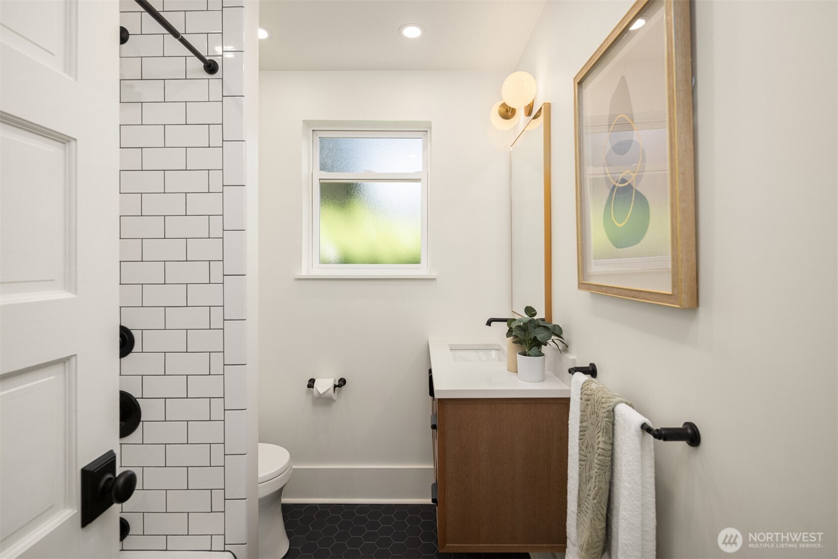 108 North 57th Street Seattle, WA 98103 - Photo 18 of 33