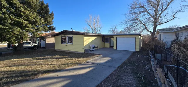 $189,500 | 1305 O'Dell Street, Thermopolis, WY 82443
