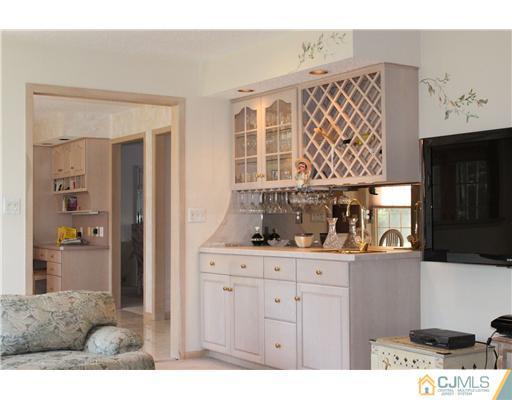 370 Rahway Road Edison, NJ 08820 - Photo 6 of 24 Gallery Image 6