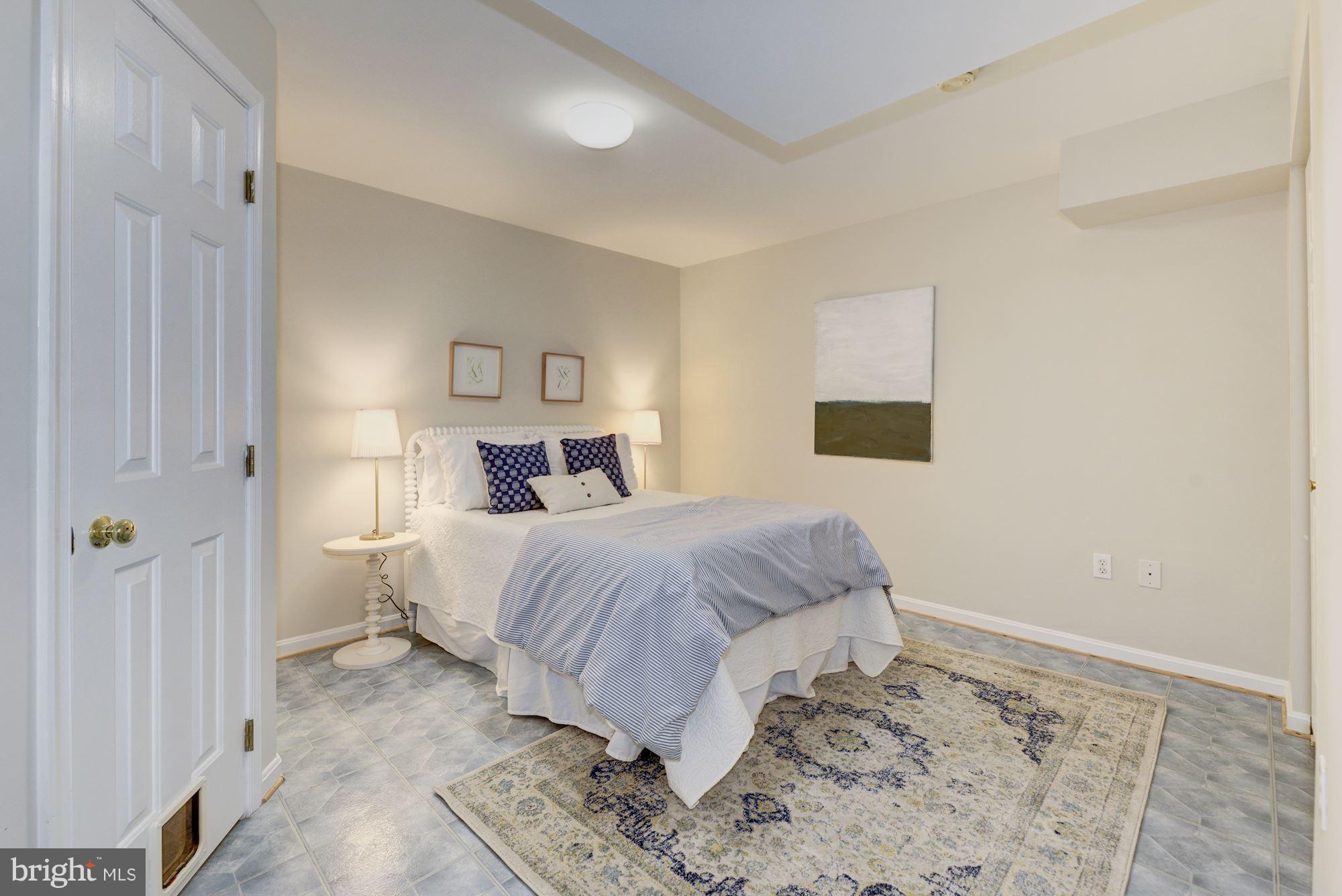 2789 24th Road South Arlington, VA 22206 - Photo 11 of 13 Versatile Room/Third Bedroom on Main Level