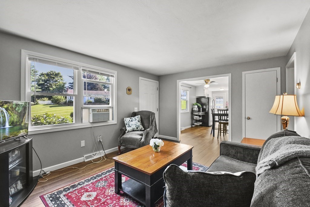 39 Bay Path Road Spencer, MA 01562 - Photo 4 of 29 Gallery Image 4