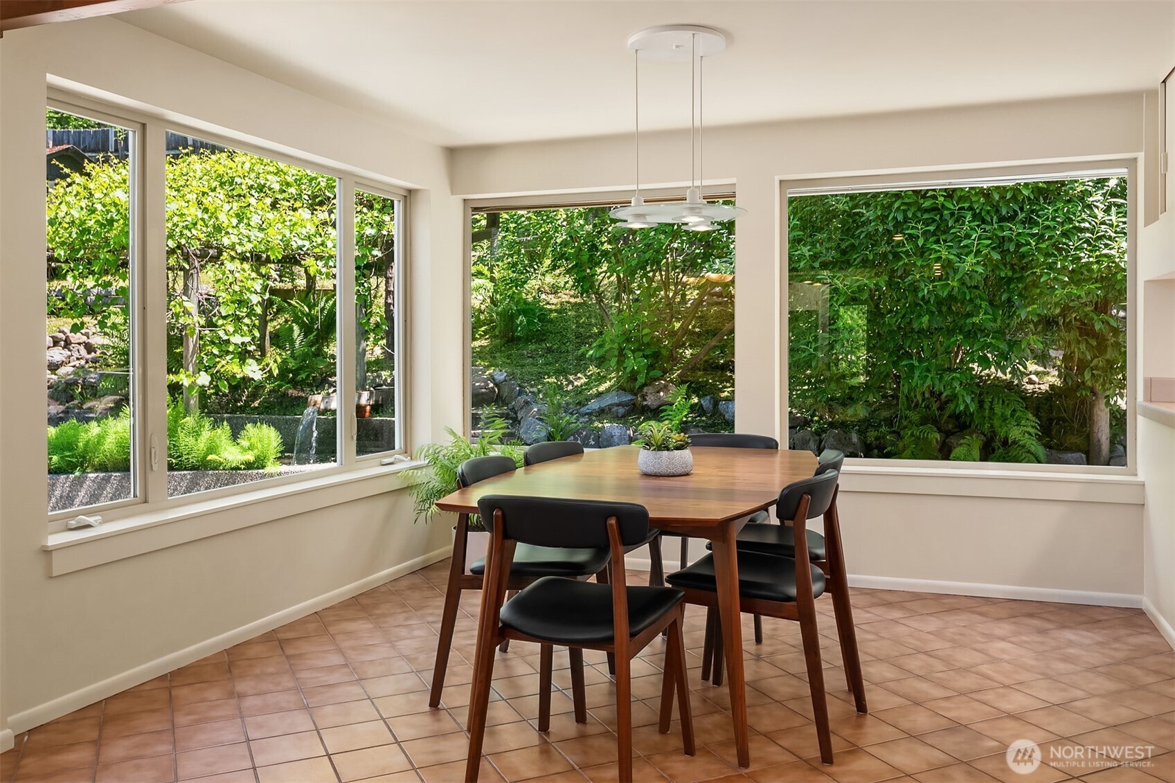 16408 Tiger Mountain Road Southeast Issaquah, WA 98027 - Photo 14 of 30