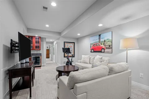 $1,150,000 | 83 South Monroe Street, Denver, CO 80209