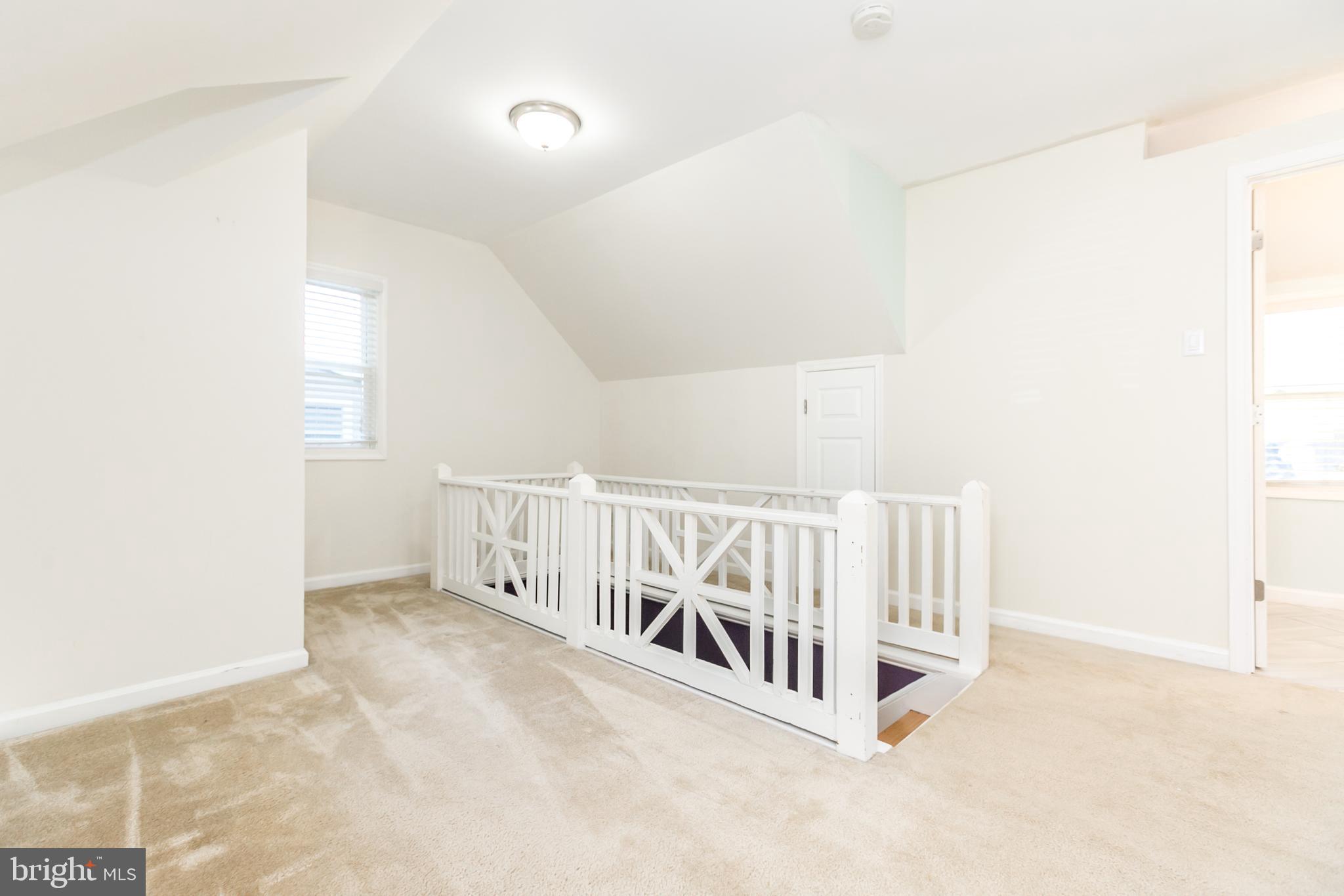 10000 Renfrew Road Silver Spring, MD 20901 - Photo 23 of 33 Primary bedroom
