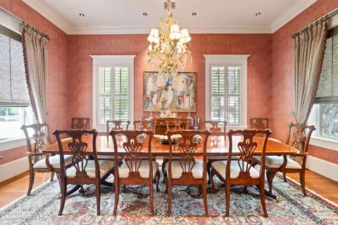 $1,500,000 | 6 Duperier Oaks Drive, New Iberia, LA 70563