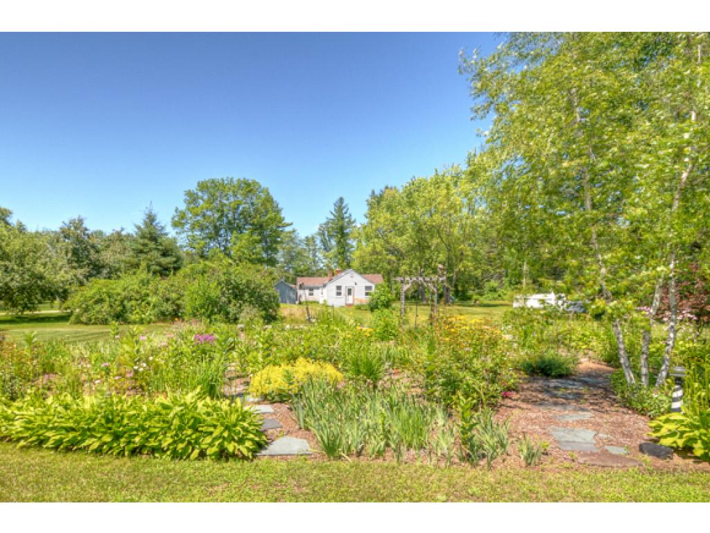 77 Spring Street Hopkinton, NH 03229 - Photo 5 of 24 Gallery Image 5