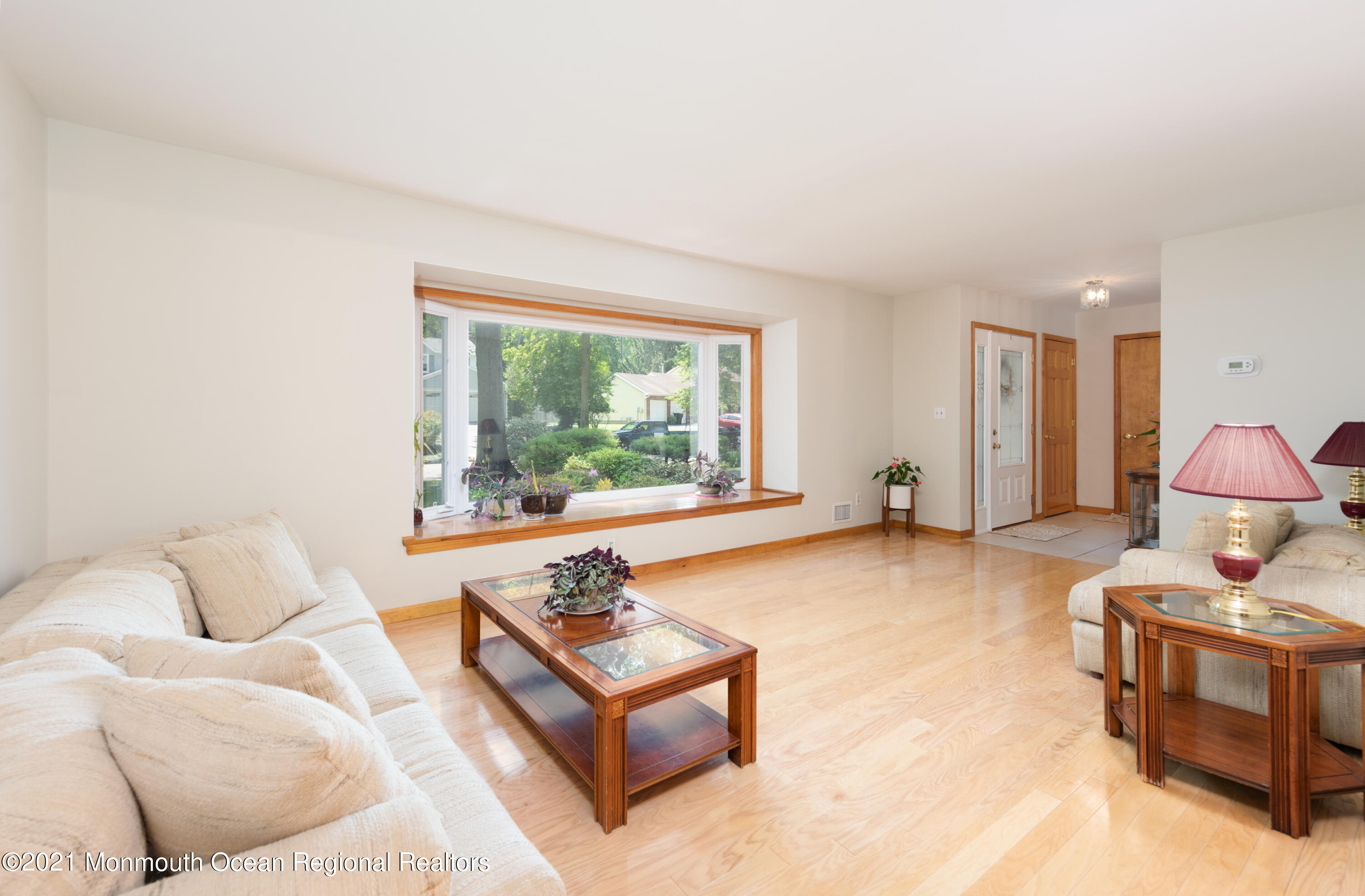 133 Lynch Road Middletown, NJ 07748 - Photo 5 of 34 BAP_2872-Edit