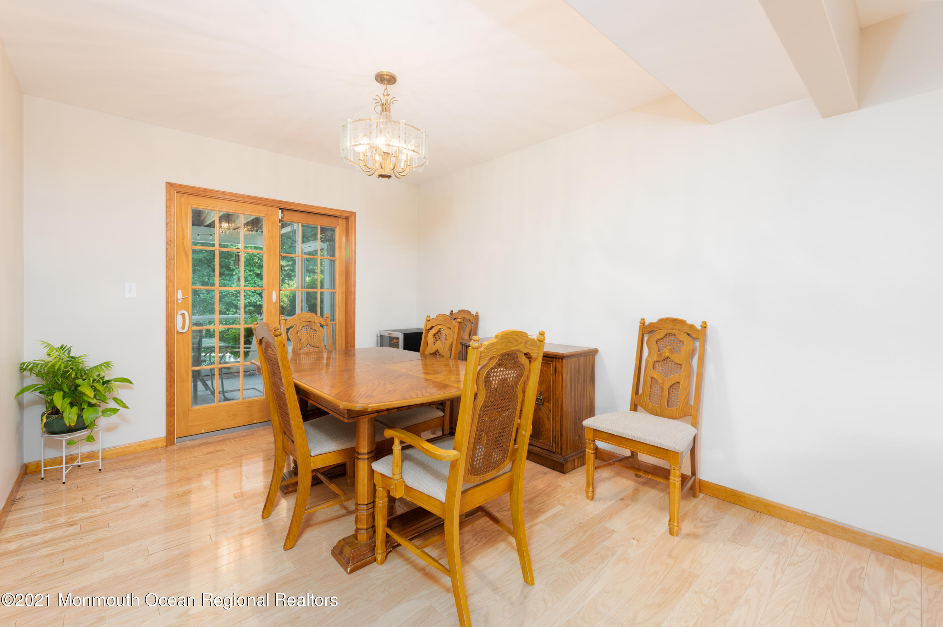 133 Lynch Road Middletown, NJ 07748 - Photo 6 of 34 BAP_2865-Edit