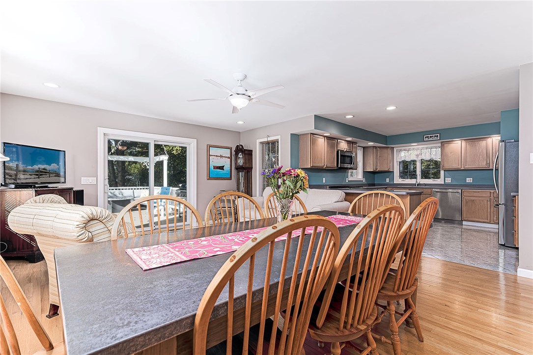 30 Clifford Drive Westerly, RI 02891 - Photo 14 of 45