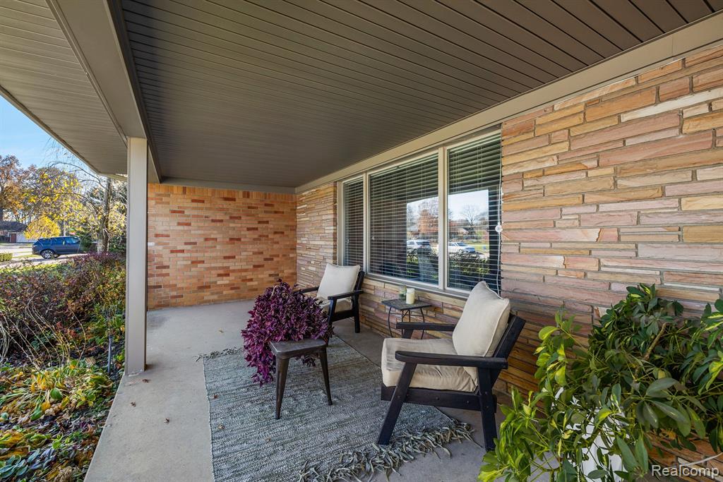640 Ridgemont Avenue Dearborn, MI 48124 - Photo 11 of 74