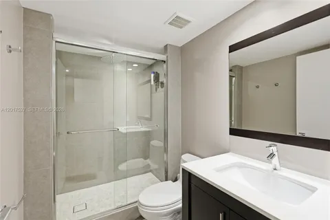 $730,000 | 4002 South Cypress Lane, Unit P17, Pompano Beach, FL 33069