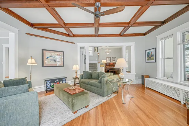 $325,000 | 814 Central Avenue, Red Wing, MN 55066