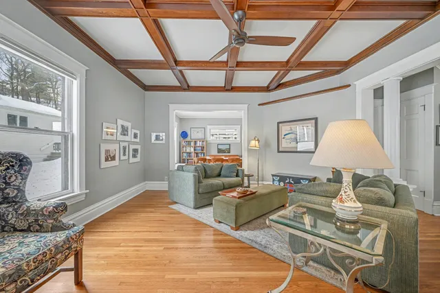 $325,000 | 814 Central Avenue, Red Wing, MN 55066