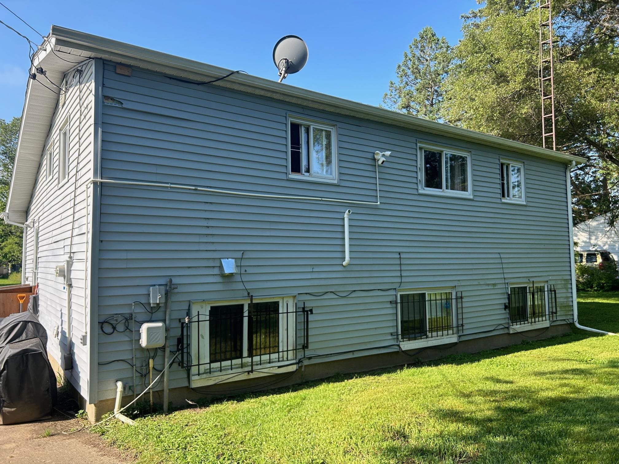 1422 Coldwater Road Flint, MI 48505 - Photo 14 of 18