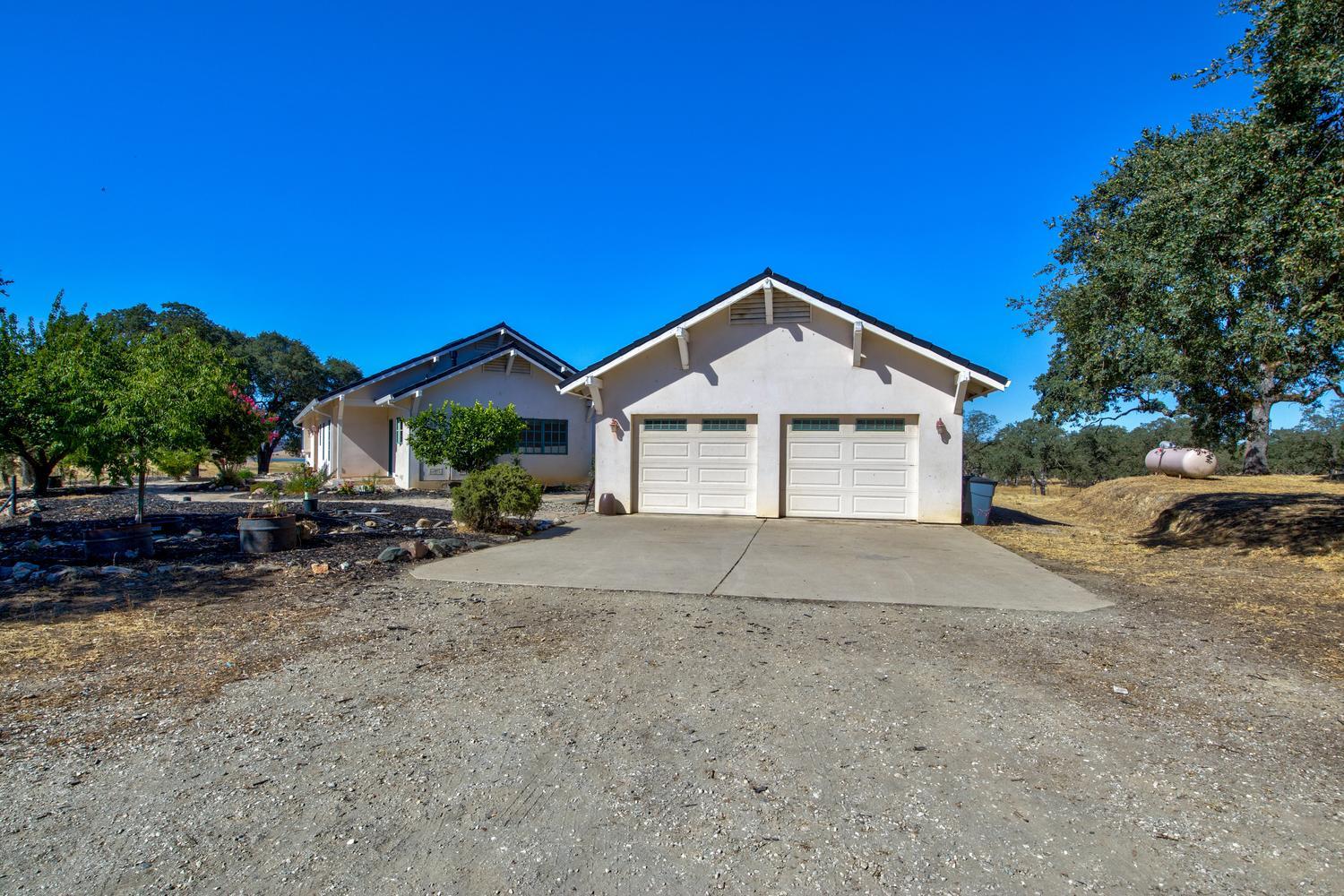 12550 Hogan Dam Road Farmington, CA 95230 - Photo 11 of 75