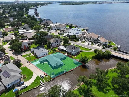 $400,000 | 200 Griffith Street, Lake Charles, LA 70601