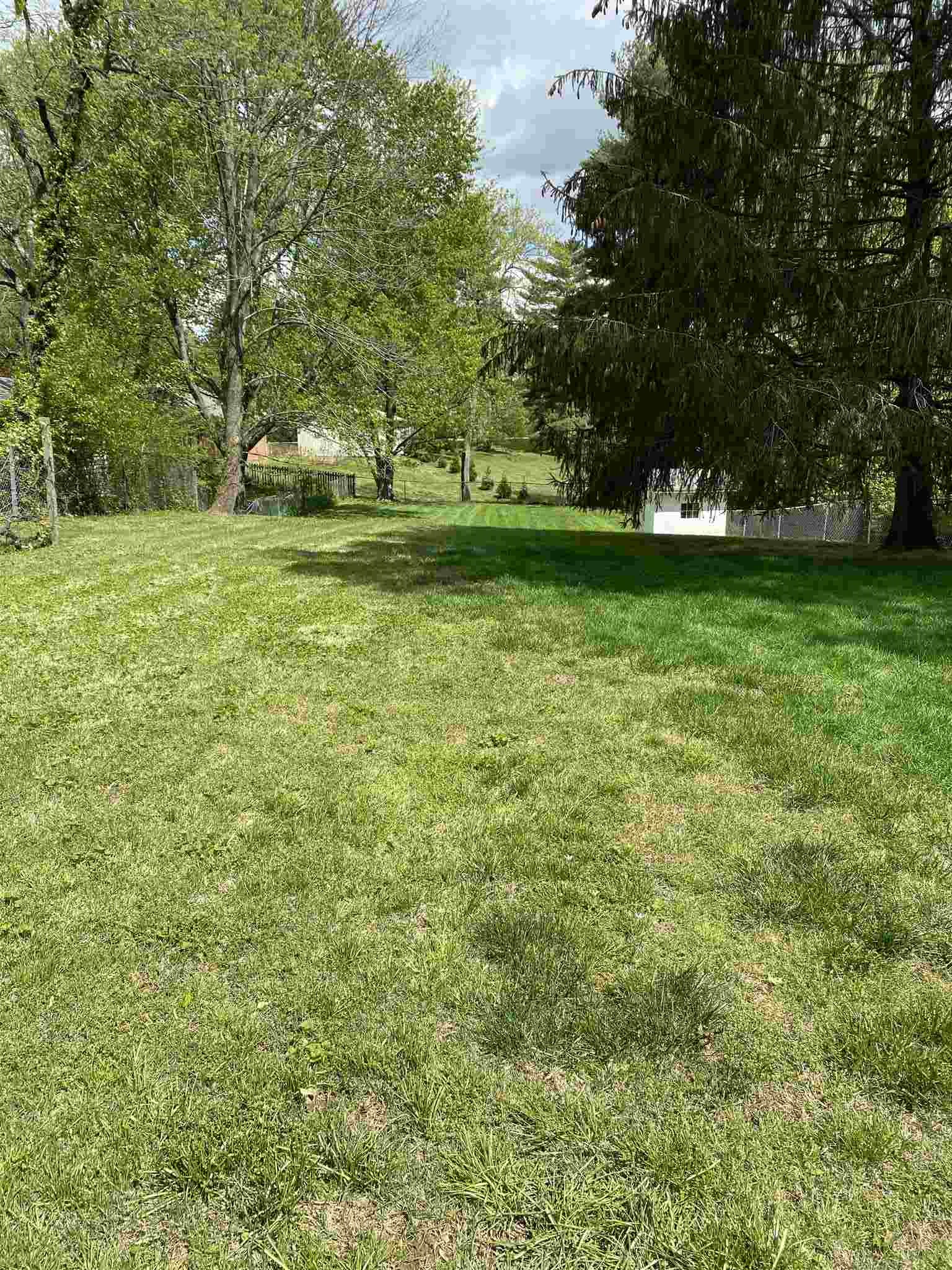 8001 New Maple Road Evansville, IN 47710 - Photo 15 of 18 Gallery Image 15