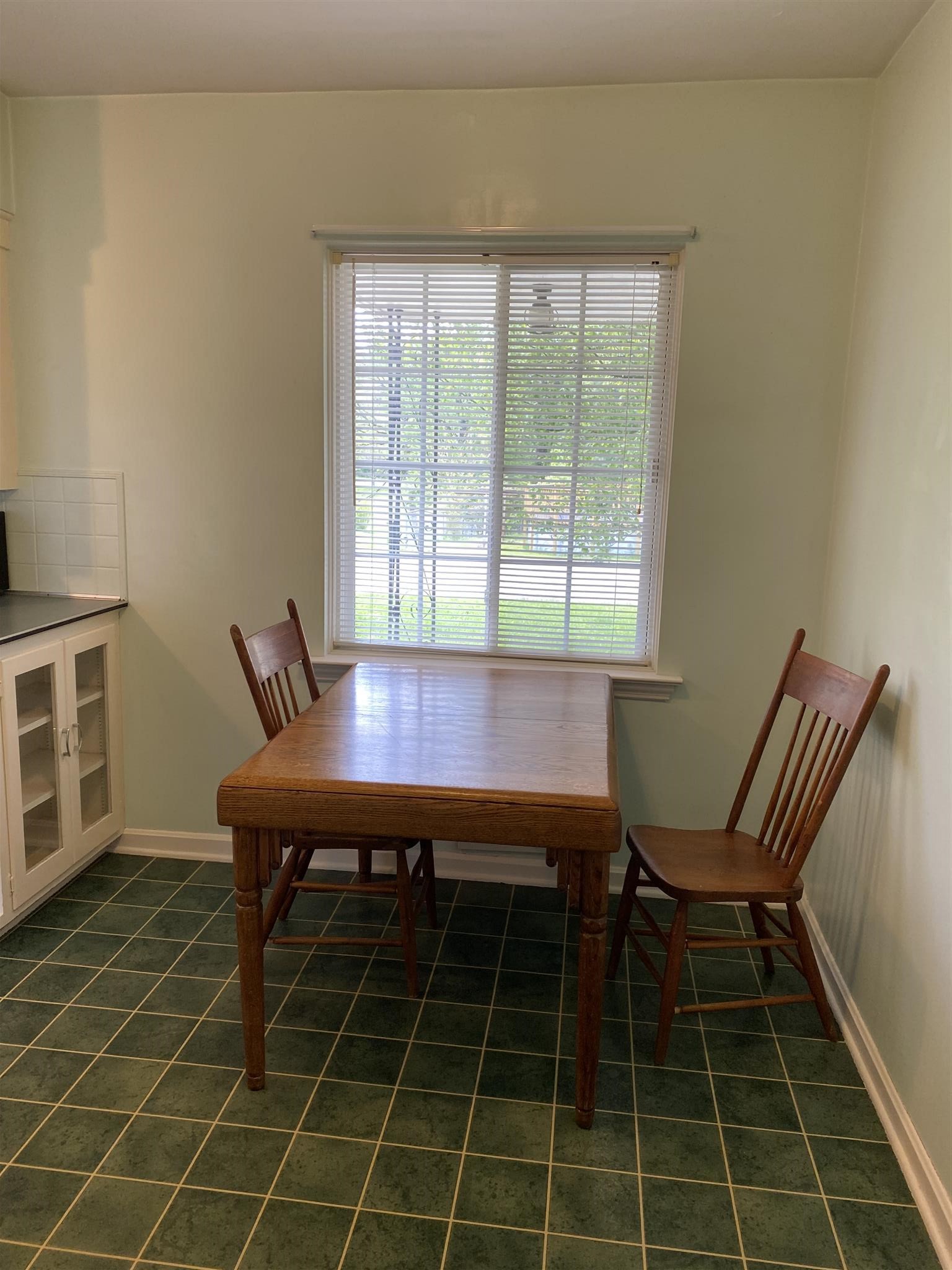 8001 New Maple Road Evansville, IN 47710 - Photo 10 of 18 Gallery Image 10